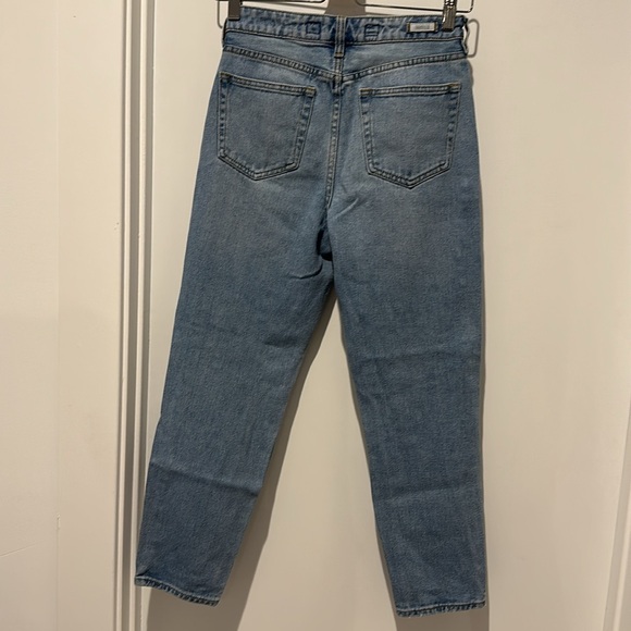 BRANDY MELVILLE DISTRESSED JEANS - Picture 10 of 12